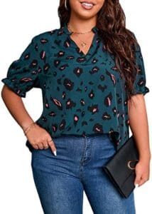 SOLY HUX Women’s Plus Size Allover Printed Notched V Neck Short Sleeve Casual Blouse Tops