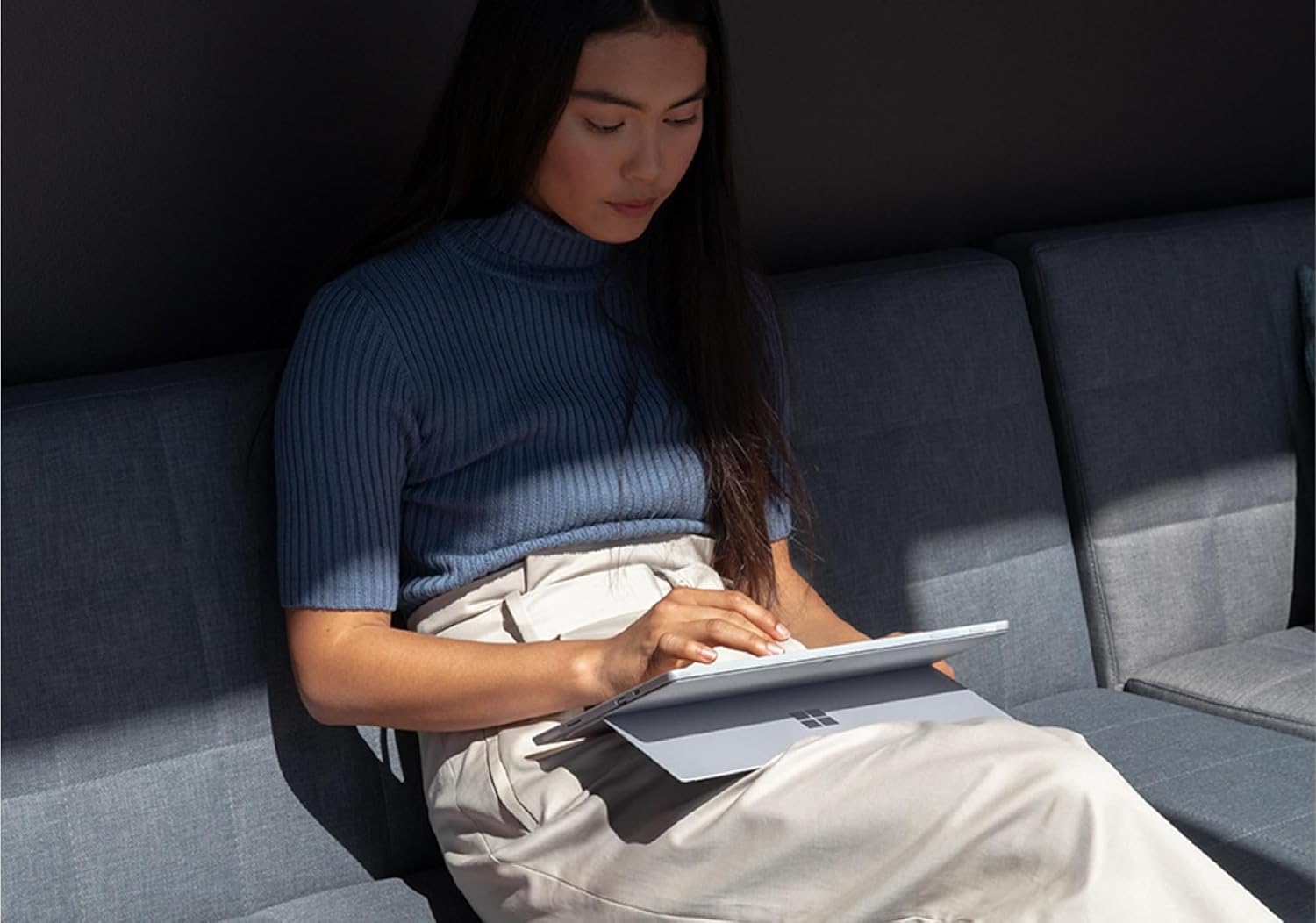 Microsoft Surface Pro 4 (128 GB, 4 GB RAM, Intel Core i5) + Microsoft Type Cover (Renewed) - Image 7