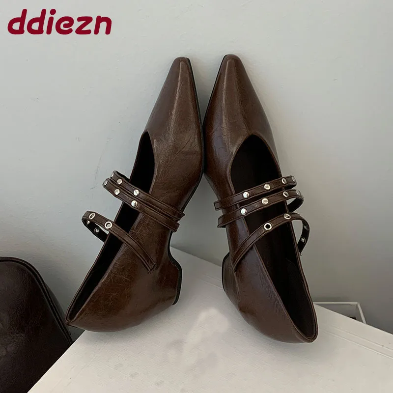 Fashion Buckle Strap Footwear Low Heel Ladies Mary Janes Shoes Shallow Female Pointed Toe Women Pumps Heeled Shoes
