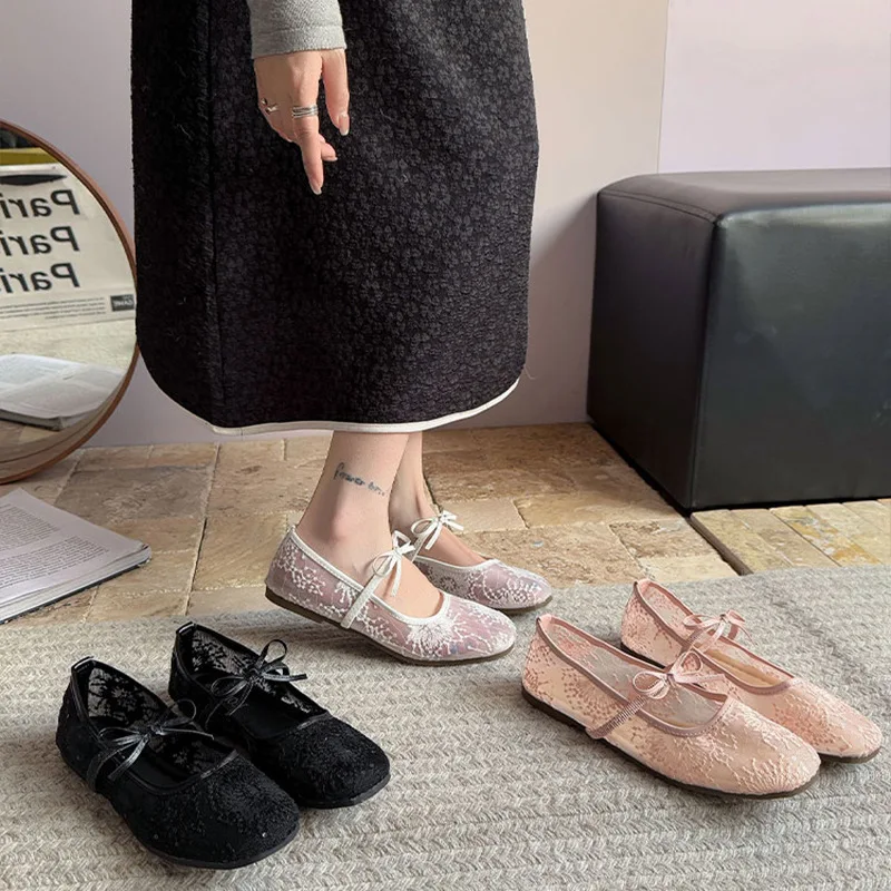Women's Gentle Ballet Flat Shoes 2026 New Hollow Mesh Lace Embroidered Breathable Dance Footwear Single Sole Slip-On