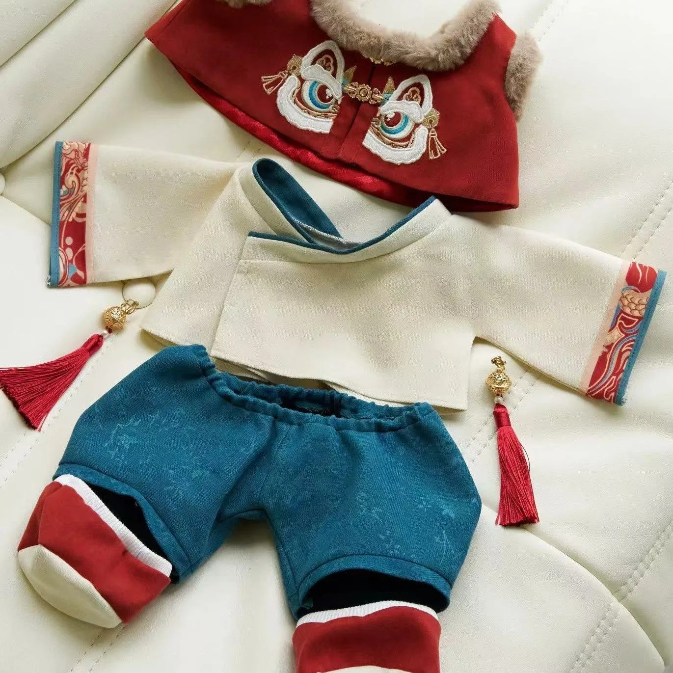 40cm doll new New Year's clothing, Chinese ancient style, enjoy sitting body, baby clothes, cosplay attributes, dress up change