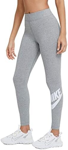 Nike Sportswear Essential